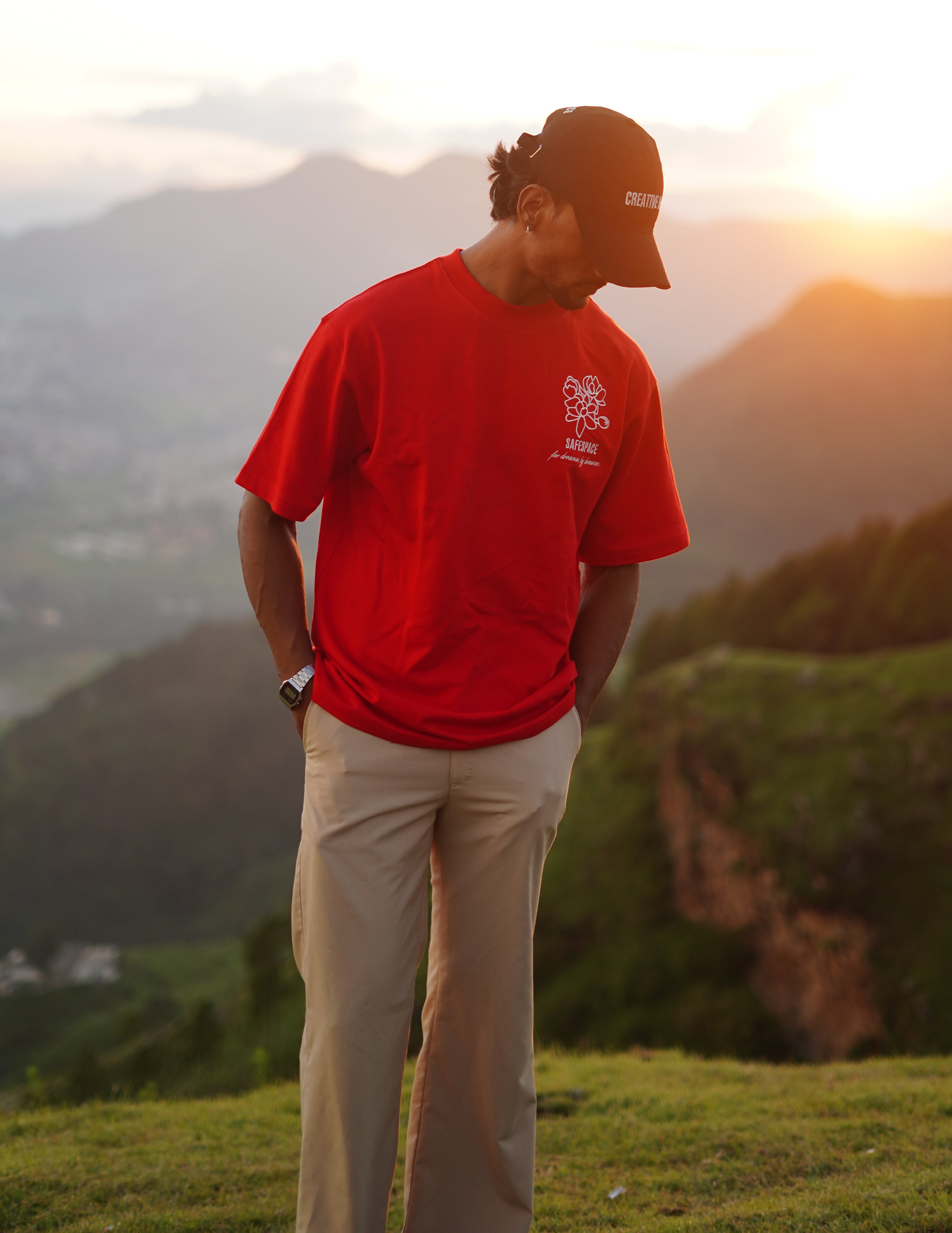 RED DREAMERS TEE