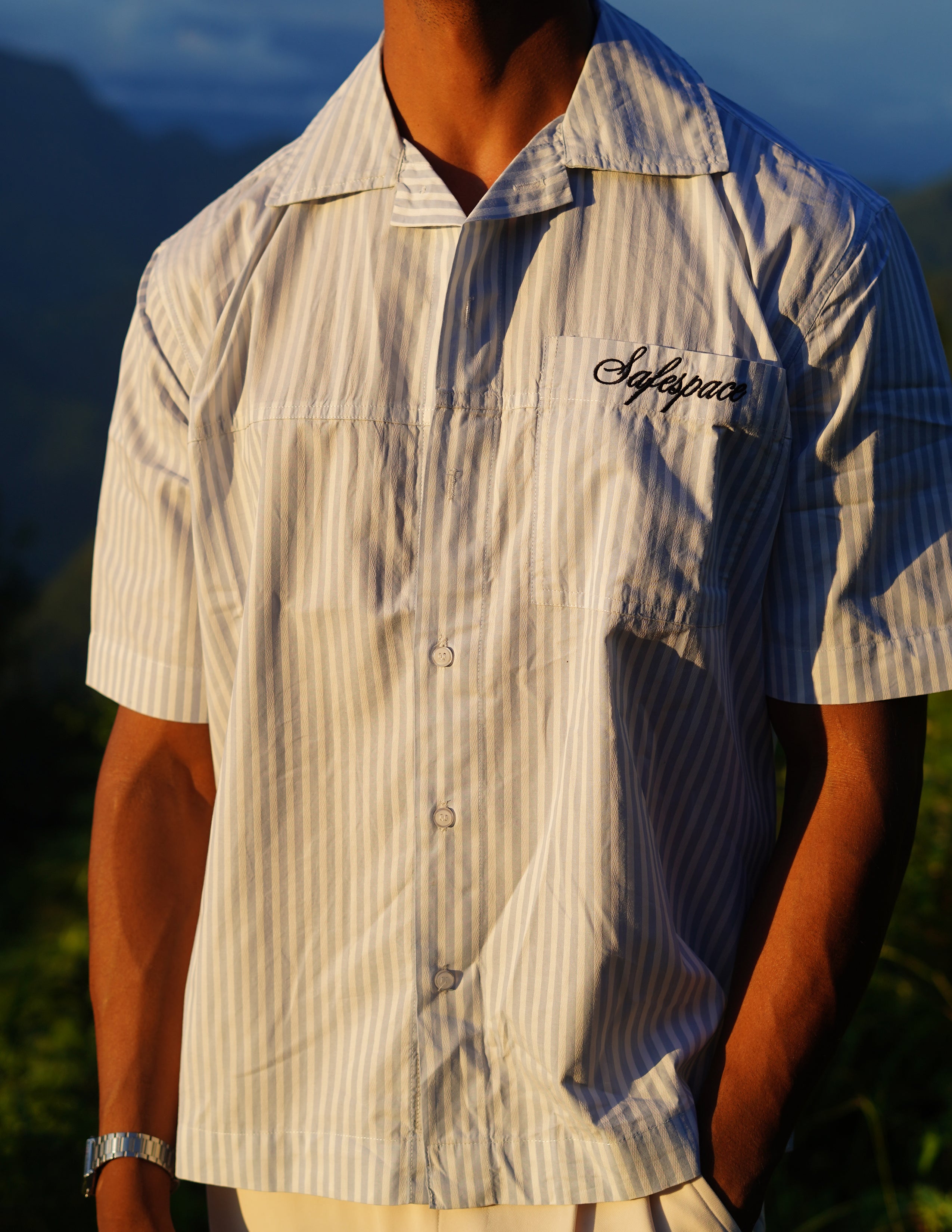 BLUE/WHITE STRIPED SHIRT