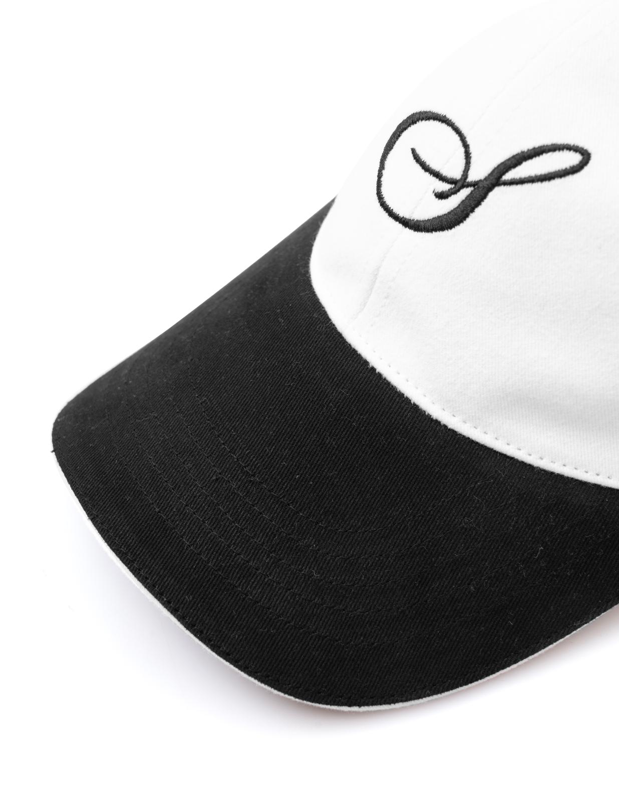 BLACK WHITE DREAM HAT